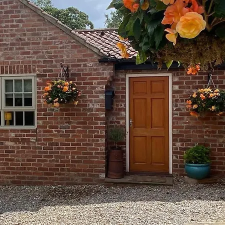 Entire Ground Floor Flat *