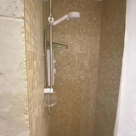 בית נופש Entire Ground Floor Flat *