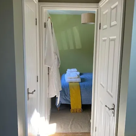 بيت للعطل Entire Ground Floor Flat *